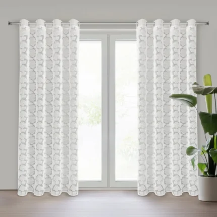 Zasłona biała z siateczki zdobiona kwiatami z dodatkiem drobnych perełek 3D 140x250 cm przelotka - JASMIN Eva Minge