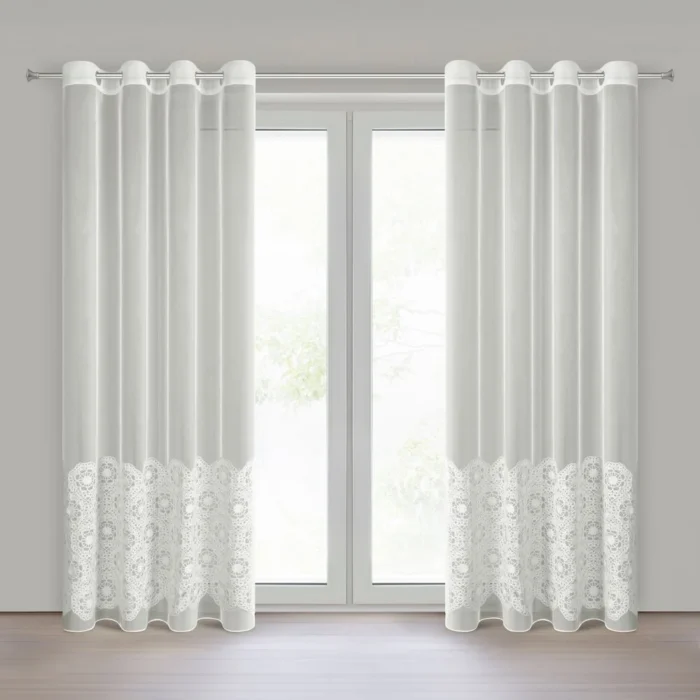 Firana kolor naturalny z tkaniny typu peru zdobiona aplikacją 140x250 cm przelotka - LIZA