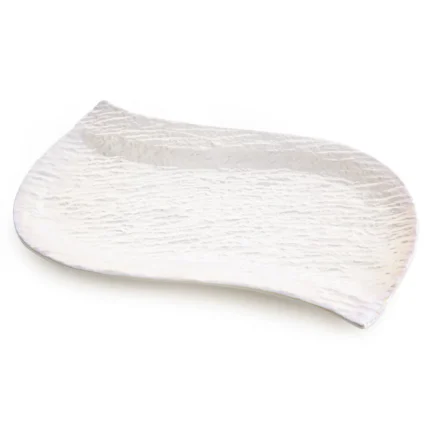 Patera ceramiczna dekoracyjna perłowa zdobiona wypukłym wzorem 26x18x2 cm NINA