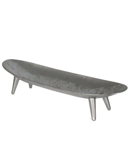 Półmisek podłużny w srebrnym kolorze o metalowym wykończeniu na czterech niskich nóżkach 53x10 cm